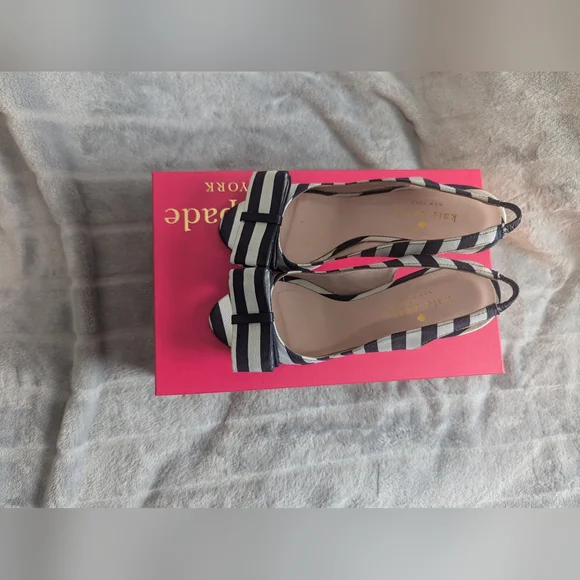 Kate Spade striped with bow kitten heels - Picture 2 of 3